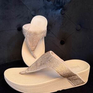 Fit Flop Lulu Gold Crystal Embellished Toe Post Sandals Size 6